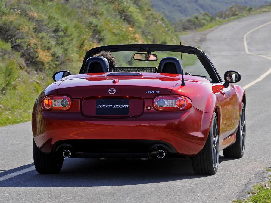  Mazda MX-5 Miata 25th Anniversary Edition 2014 года  (фото 17 из 35)